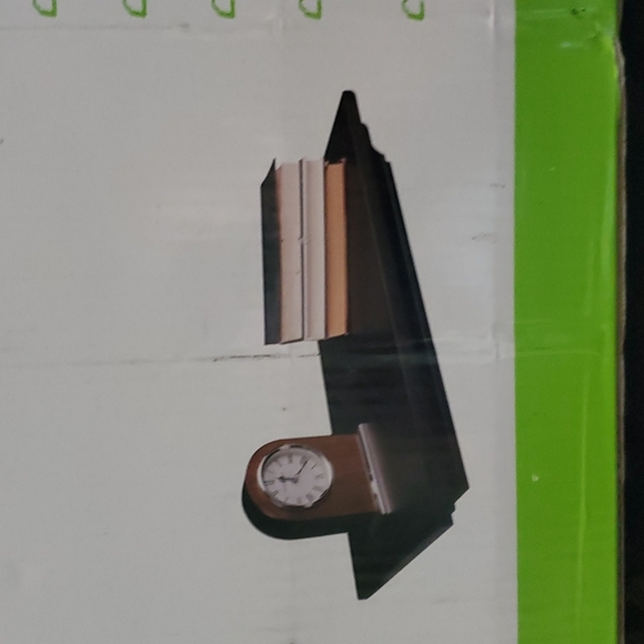 Frontgate storage shelf self explained - Picture 4 of 12